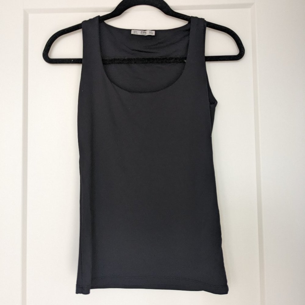Black zara square neck double lined tank size small
